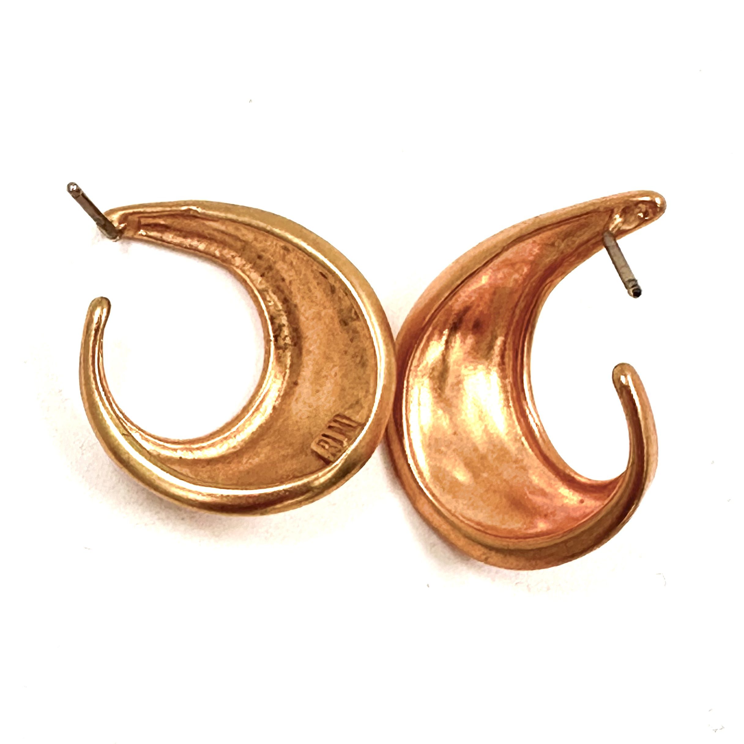 Robert Lee Morris Tiny Concave Twist Hoop Earrings - Image 2