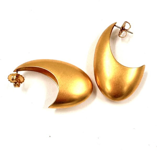 Robert Lee Morris for Donna Karan Egg Cup Hoop Earring