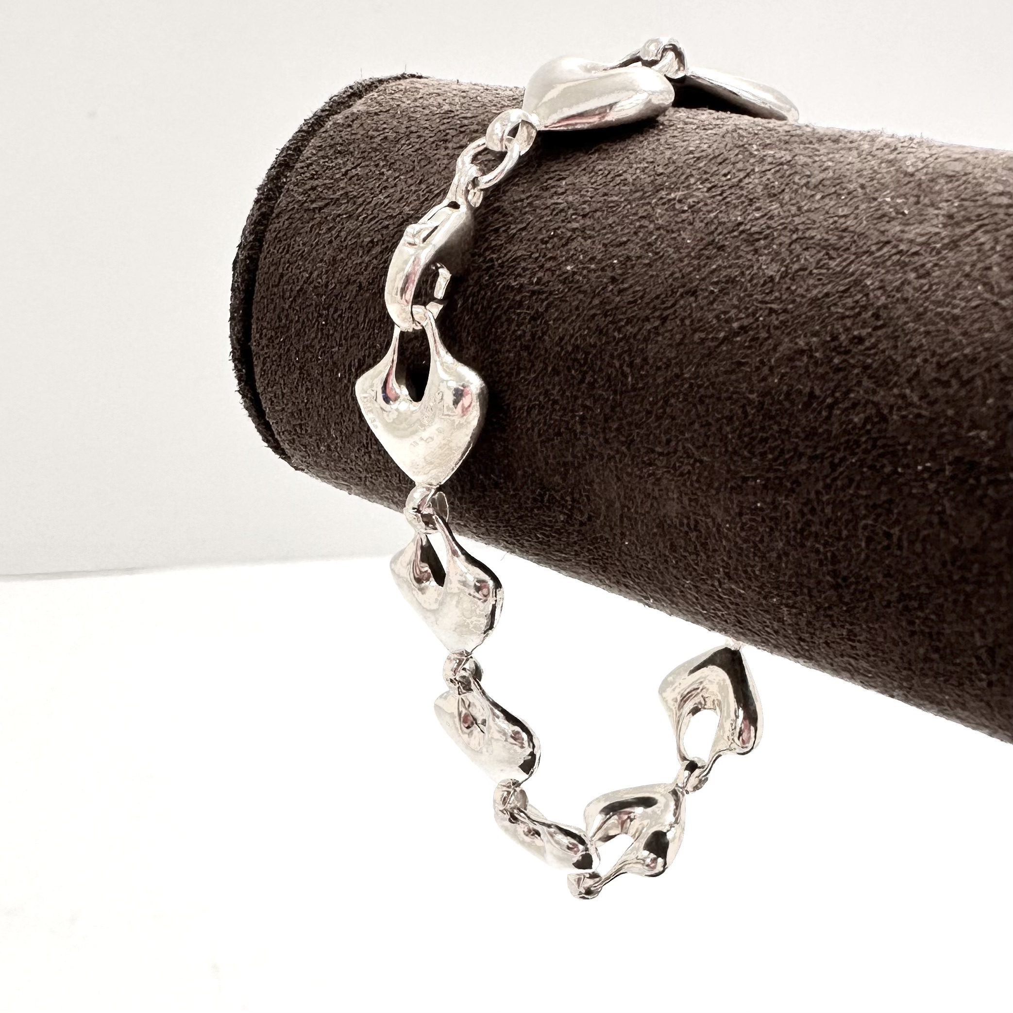 Robert Lee Morris Silver Ann's Heart Bracelet - Image 3