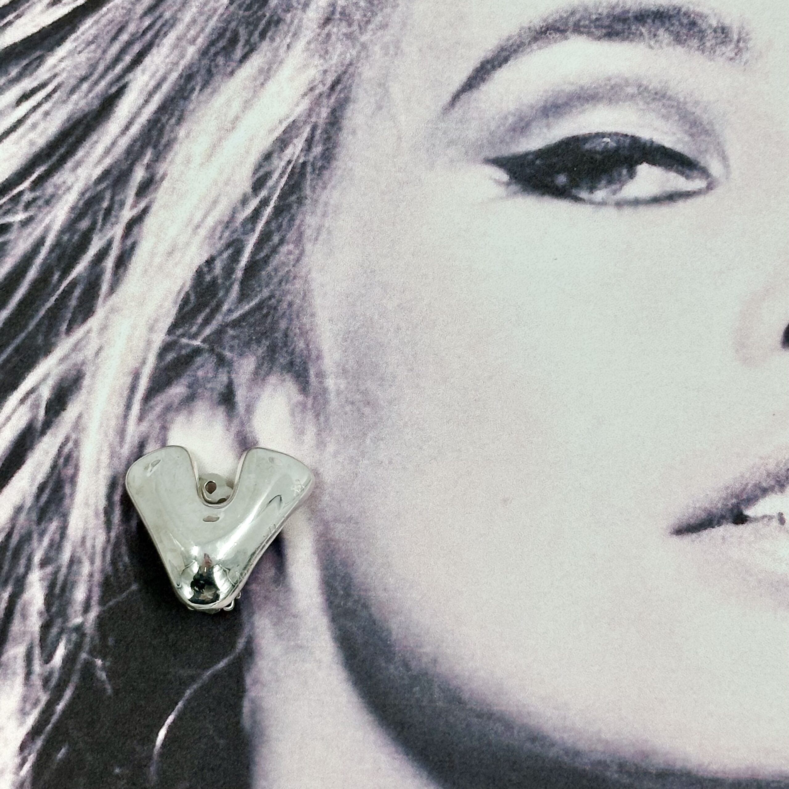 Robert Lee Morris Silver Sculpted V Earrings - Image 3