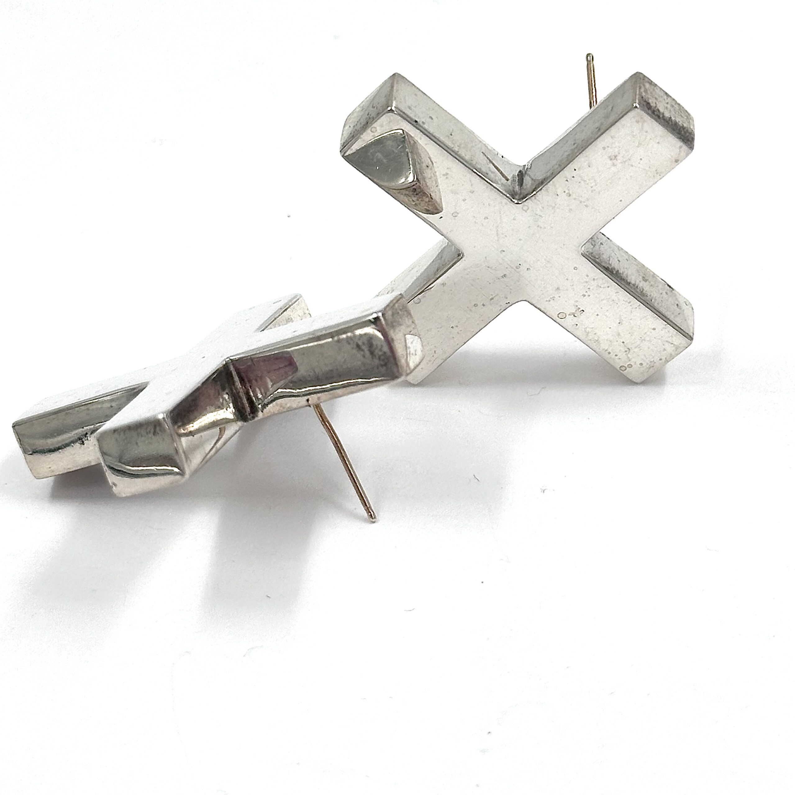 Robert Lee Morris large Silver Cross Earrings - Image 3